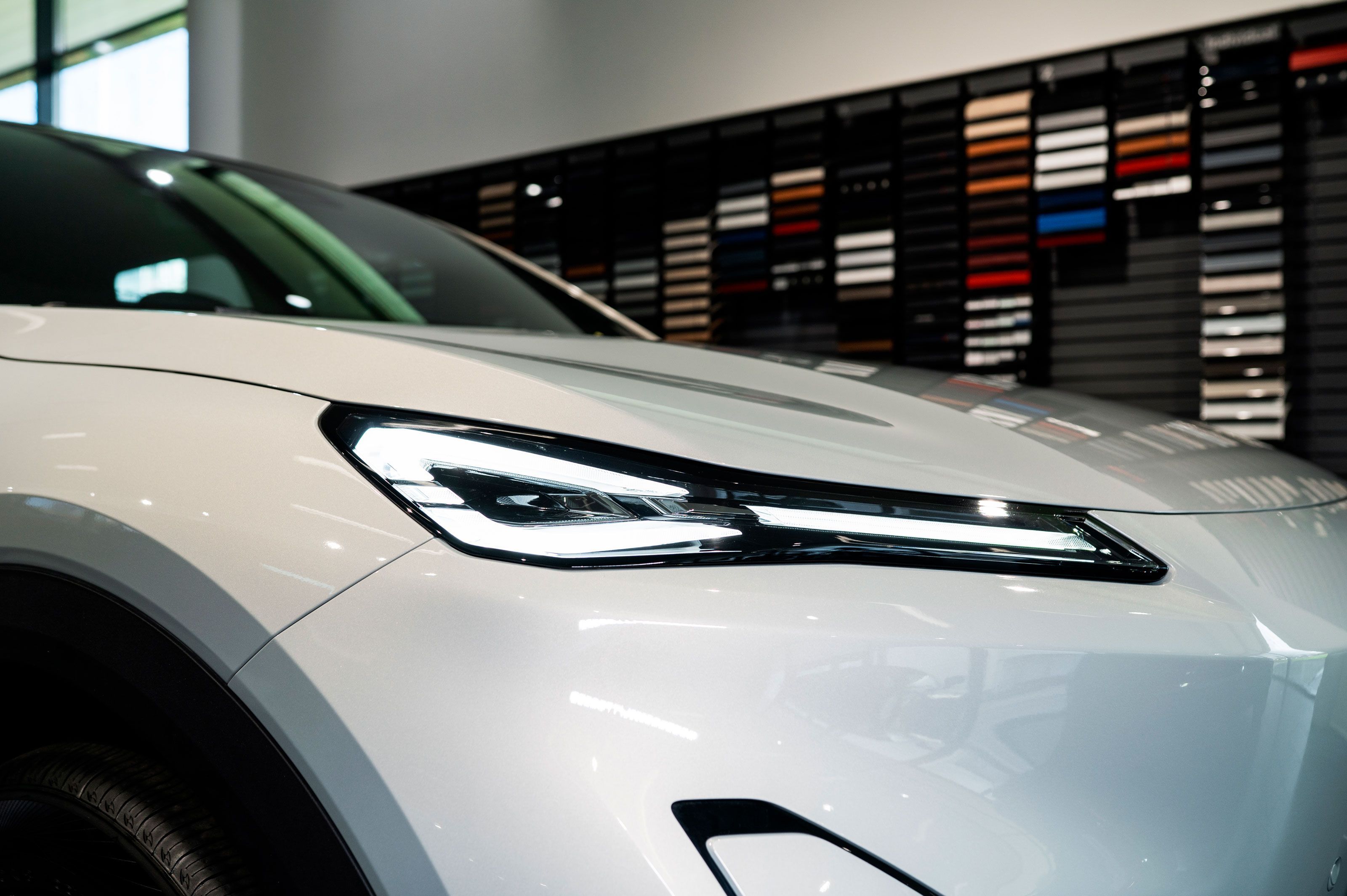 Экстерьер, сочетающий элегантность и функциональность.