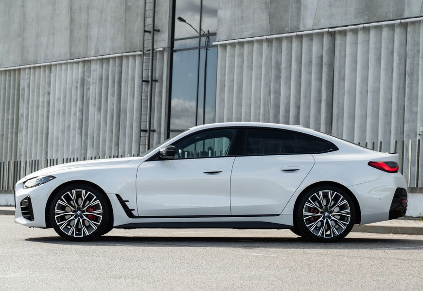 BMW M440i (G26)