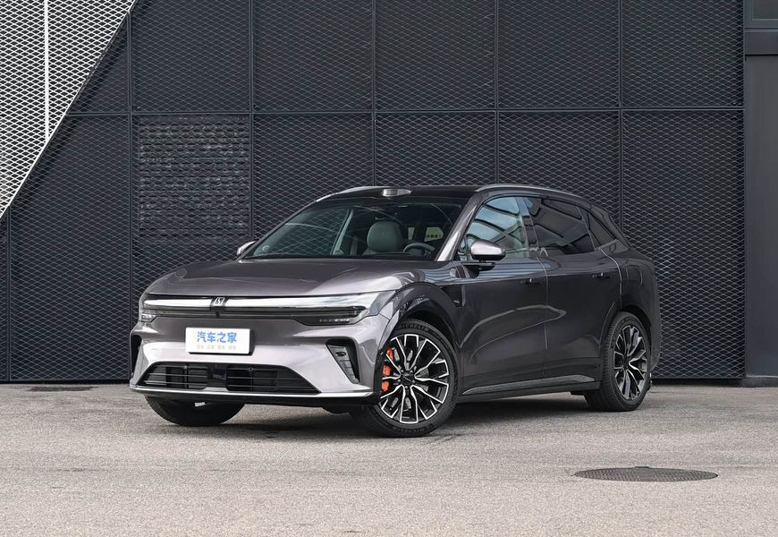 Zeekr 7X 103 kWh Ultra